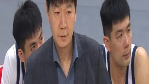 申花亚泰第11轮0-0战平，艾迪染红离场，杨泽翔替补登场再获红牌